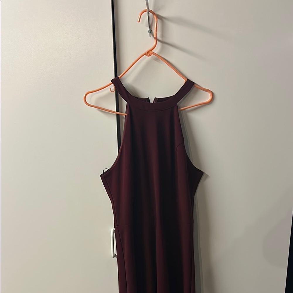 Elegant Burgundy Sleeveless Dress